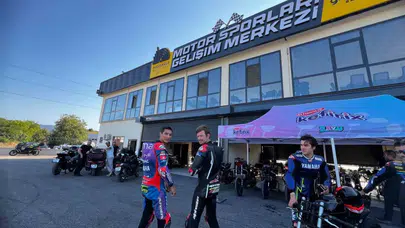 Toprak Razgatlıoğlu ve Kenan Sofuoğlu'ndan Kocaeli'ndeki motor sporları tesisine tam not