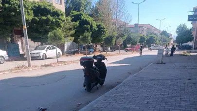Adıyaman'da elektrikli bisiklet devrildi : Sürücü yaralandı