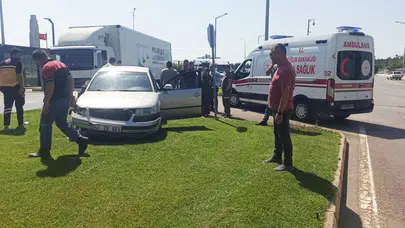 Konya Seydişehir'de otomobil ile kamyon çarpıştı : 3 yaralı