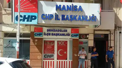CHP Manisa İl Başkanlığı'nda kavga çıktı : 1 kişi hastaneye kaldırıldı