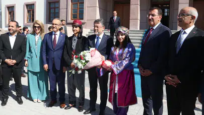 Bakan Yumaklı : Kayısı üretiminde Türkiye birinci sırada