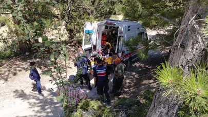 Bolu'da traktör kazası : Römorktan düşen 2 kişi yaralandı