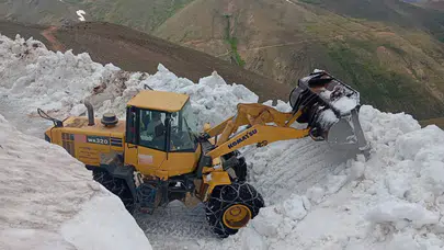 Sivas'ta temmuz ayında karla mücadele : Kösedağ yolu ulaşıma açılıyor