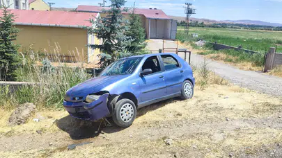Sivas'ta otomobil bariyerlere çarptı, 4 kişi yaralandı