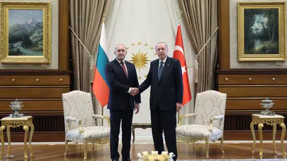 NATO öncesi Cumhurbaşkanı Erdoğan'dan ilk temas