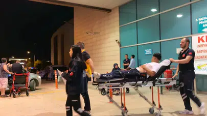 Bursa'da iki arkadaşın bıçaklı kavgası kanlı bitti : 1'i ağır 2 yaralı