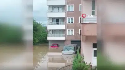 Kastamonu Valiliği : 150’den fazla ev, iş yeri ve depoyu su bastı