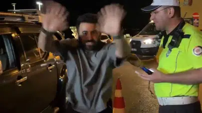 Bursa'da alkolmetrede alkolsüz çıkan sürücünün tepkisi kameraya yansıdı