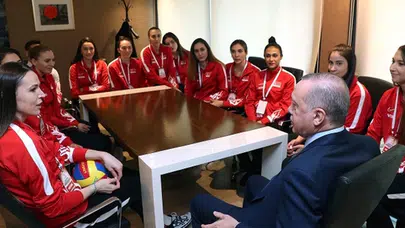 Erdoğan'dan Filenin Sultanları'na şampiyonluk tebriği