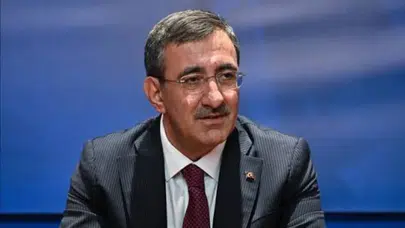 Cumhurbaşkanı Yardımcısı Yılmaz'dan Filenin Sultanları'na tebrik