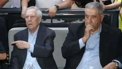 Fenerbahçe'de 7 yönetim kurulu üyesi istifa etti