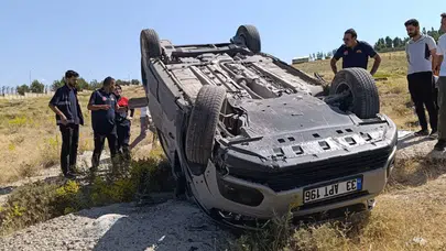 Van Erciş’te kamyonet takla attı : 4 kişi yaralandı