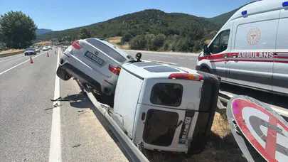 Bilecik'te iki otomobil çarpıştı, 4 kişi yaralandı