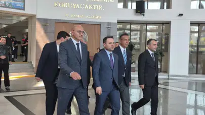 Bakan Gürlek, Bakırköy Adalet Sarayı'nı ziyaret etti