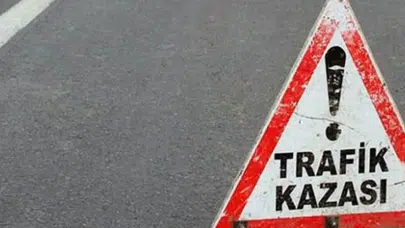 Gaziantep'te işçi servisi tıra çarptı : 11 yaralı