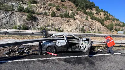 Bilecik'te bariyerlere çarpan otomobil alev aldı : 3 asker yaralandı