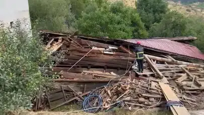 Kastamonu’da tadilat sırasında köy evi çöktü : 5 kişi yaralandı