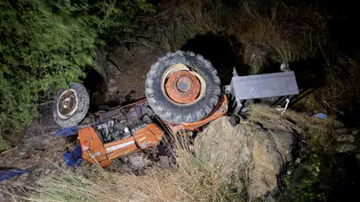 Osmaniye'de devrilen traktörün altında kalan yaşlı çift öldü