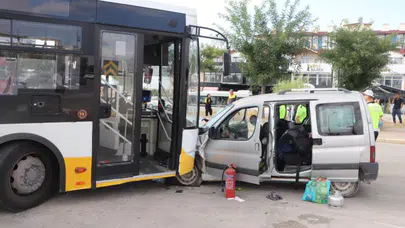 Karaman'da halk otobüsü ile ticari araç çarpıştı : 2'si çocuk 5 yaralı