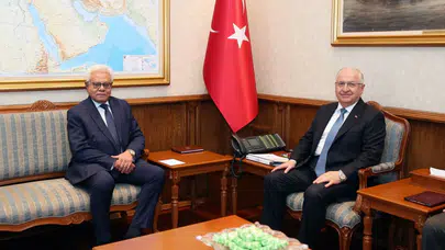 Bakan Güler, Pakistan'ın Ankara Büyükelçisi Cüneyd'i kabul etti