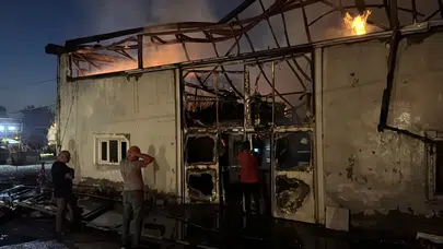 Erzincan'da mobilya imalathanesinde yangın