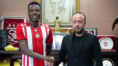Sivasspor, Musah Mohammed’i renklerine bağladı