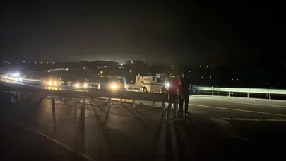 Kocaeli'de feci kaza : Bariyerlere çarpan motosikletli öldü
