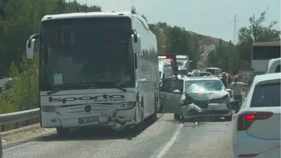 Seydikemer-Antalya yolunda feci kaza ! 5 kişi yaralandı