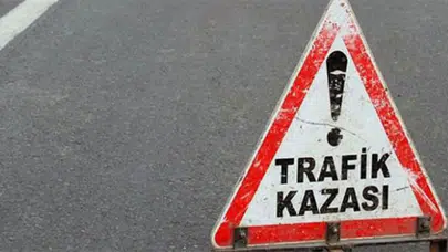 Bursa İnegöl'de otomobil elektrik direğine çarptı : 1 yaralı