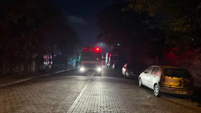 Avcılar'da garajda yangın : 2'si tır 5 araç kullanılmaz hale geldi