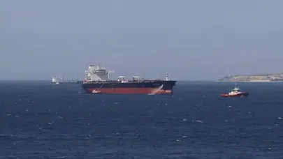 Çanakkale Boğazı'nda boş ham petrol tankeri arızalandı