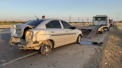 Edirne'de polisten kaçan otomobil kaza yaptı : 7 göçmen yakalandı