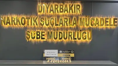 Diyarbakır'da uyuşturucu kuryesine operasyon : İç beden muayenesinden 83 kapsül eroin çıktı
