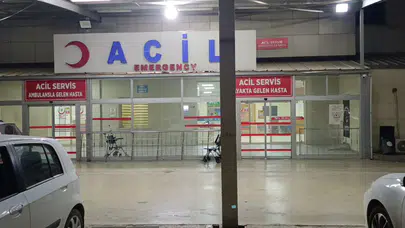 Adana Kozan'da bıçaklı kavga : 1 yaralı