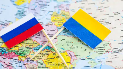 Rusya'dan Kiev bölgesine hava saldırısı : 1'i çocuk 3 kişi hayatını kaybetti