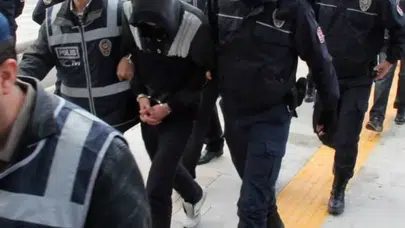Eskişehir'de uyuşturucu operasyonları : 3 tutuklu