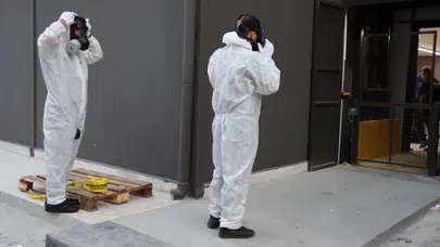 Şanlıurfa'da bir markette lavabo açıcı patladı : 3'ü tesisatçı 6 yaralı