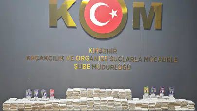 Kırşehir’de kaçakçılık operasyonu : İş yerinden binlerce makaron ve elektronik nargile çıktı