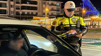 Bolu'da trafik denetimleri : Bin 771 sürücüye idari para cezası