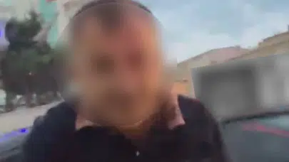 Esenyurt'ta trafikte yol vermeme kavgası : Araçtan inip sürücüye saldırdı