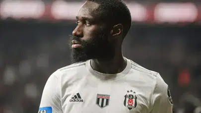Arthur Masuaku Süper Lig'e geri dönüyor : Konyaspor ile anlaştı mı?
