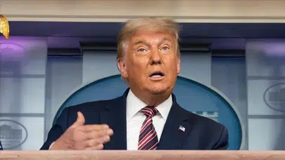 Trump son anda kararını değiştirdi : Kanada’ya uygulanacak yüzde 50’lik vergi 3 gün ertelendi