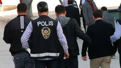Edirne'de iki araç durduruldu: 9 düzensiz göçmen yakalandı
