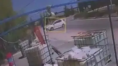 Eskişehir Odunpazarı'nda otomobil iş yerine girdi