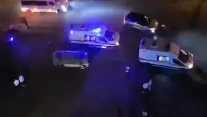 Diyarbakır'da otomobiller çarpışıp devrildi : 2 yaralı