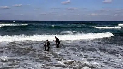 Denize giren 4 arkadaştan 3'ü kurtarıldı, 1 kişi kayıp