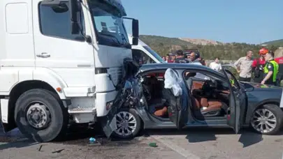Bursa'da kamyonet otomobile çarptı : 1 ölü