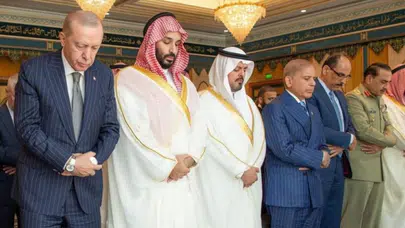 Cumhurbaşkanı Erdoğan, Mekke'de cuma namazı kıldı