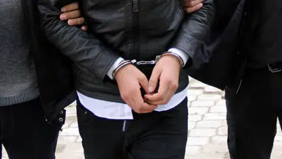 Samsun’da kaçakçılık operasyonu ! İş yerinden 3 otomobil motoru çıktı