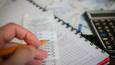 Ticaret satış hacmi yıllık yüzde 0,6 azaldı, perakende satış hacmi yüzde 10,4 arttı